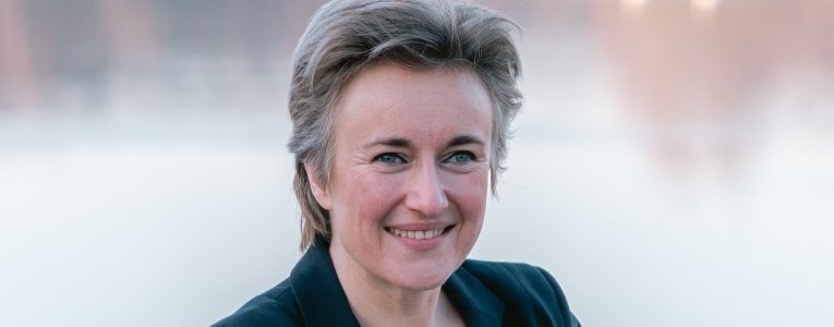 Esther Koot cao-recht - close-up 765x300px